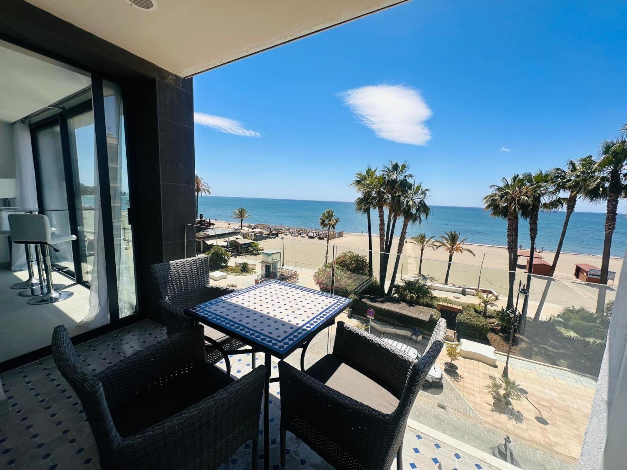 Appartamento La Viu Estepona Esterno foto